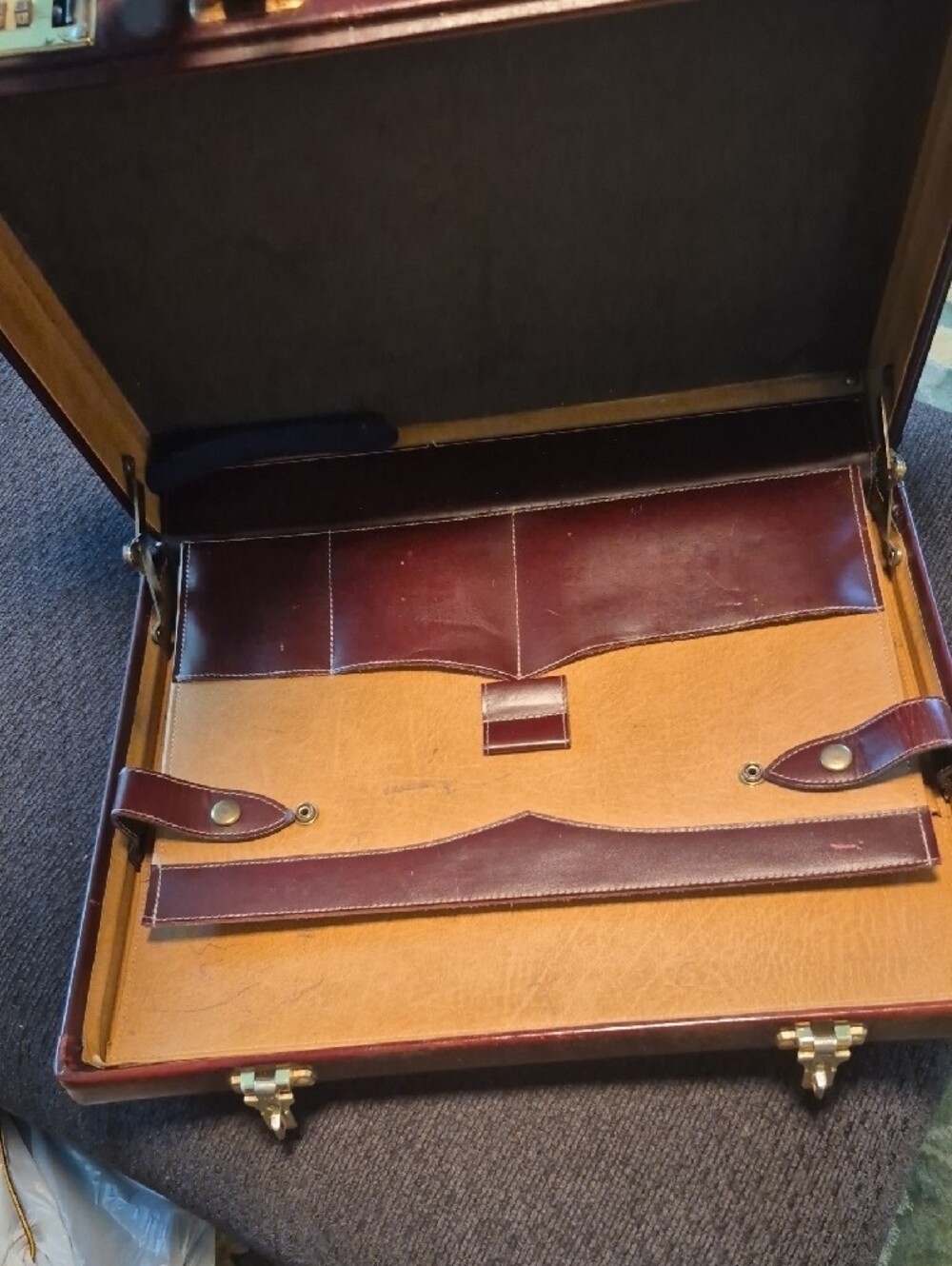 Classic Brown Leather Briefcase with Gold Hardware - Picture 10 of 15